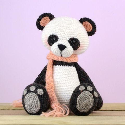 Amigurumi: panda